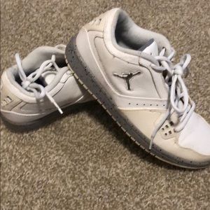 Air Jordan low rise basketball shoes